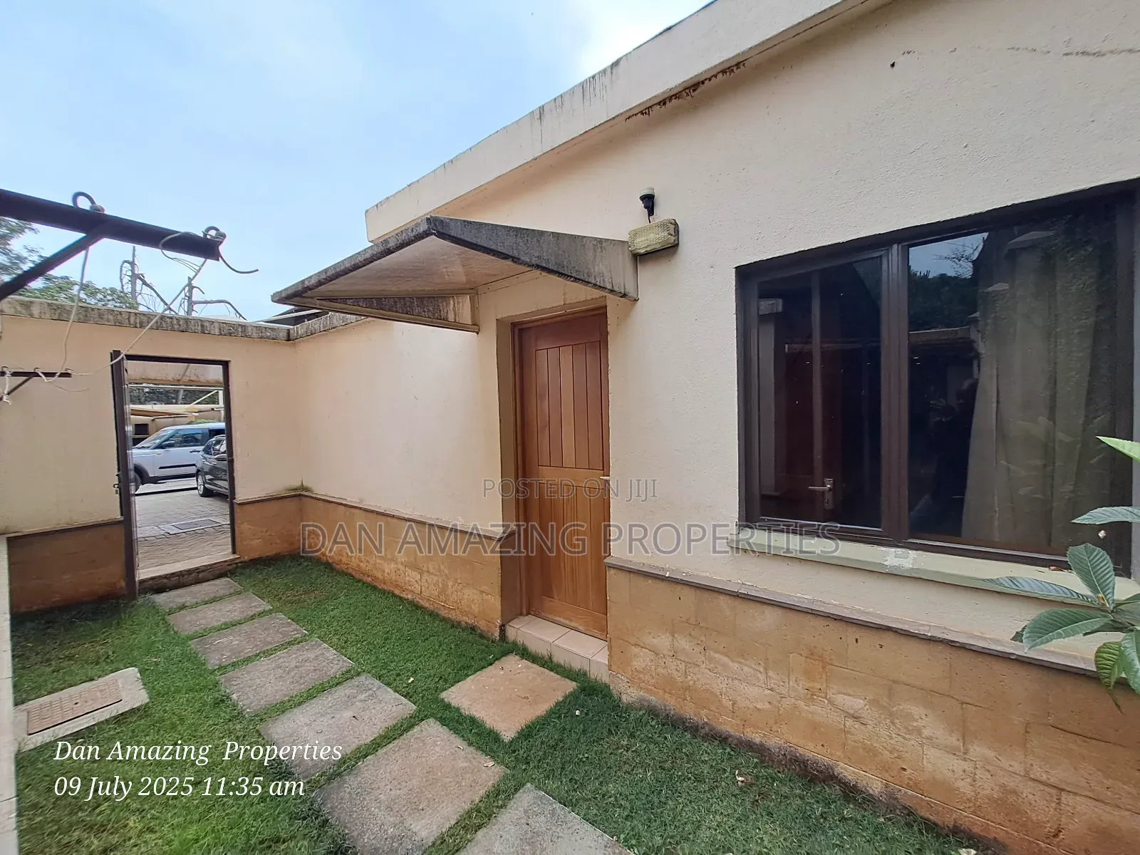 5bdrm Townhouse/Terrace in Othaya Road, Lavington for sale in Lavington