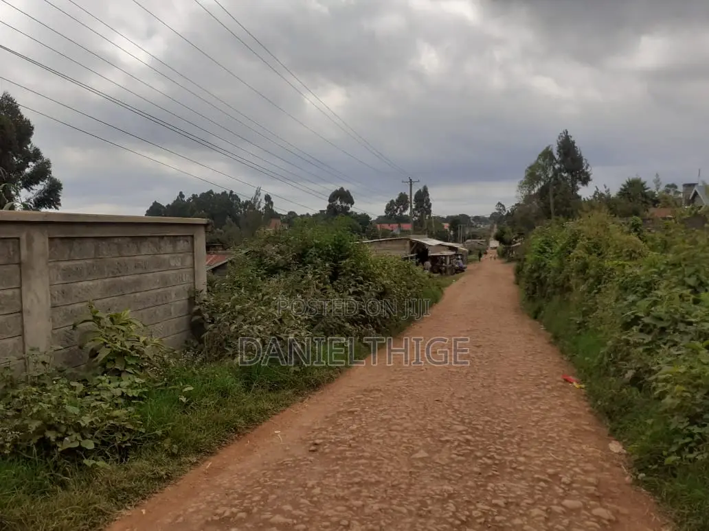 Prime Eighth Acre 50*100 Plot in Ondiri Near Tupos School in Karai