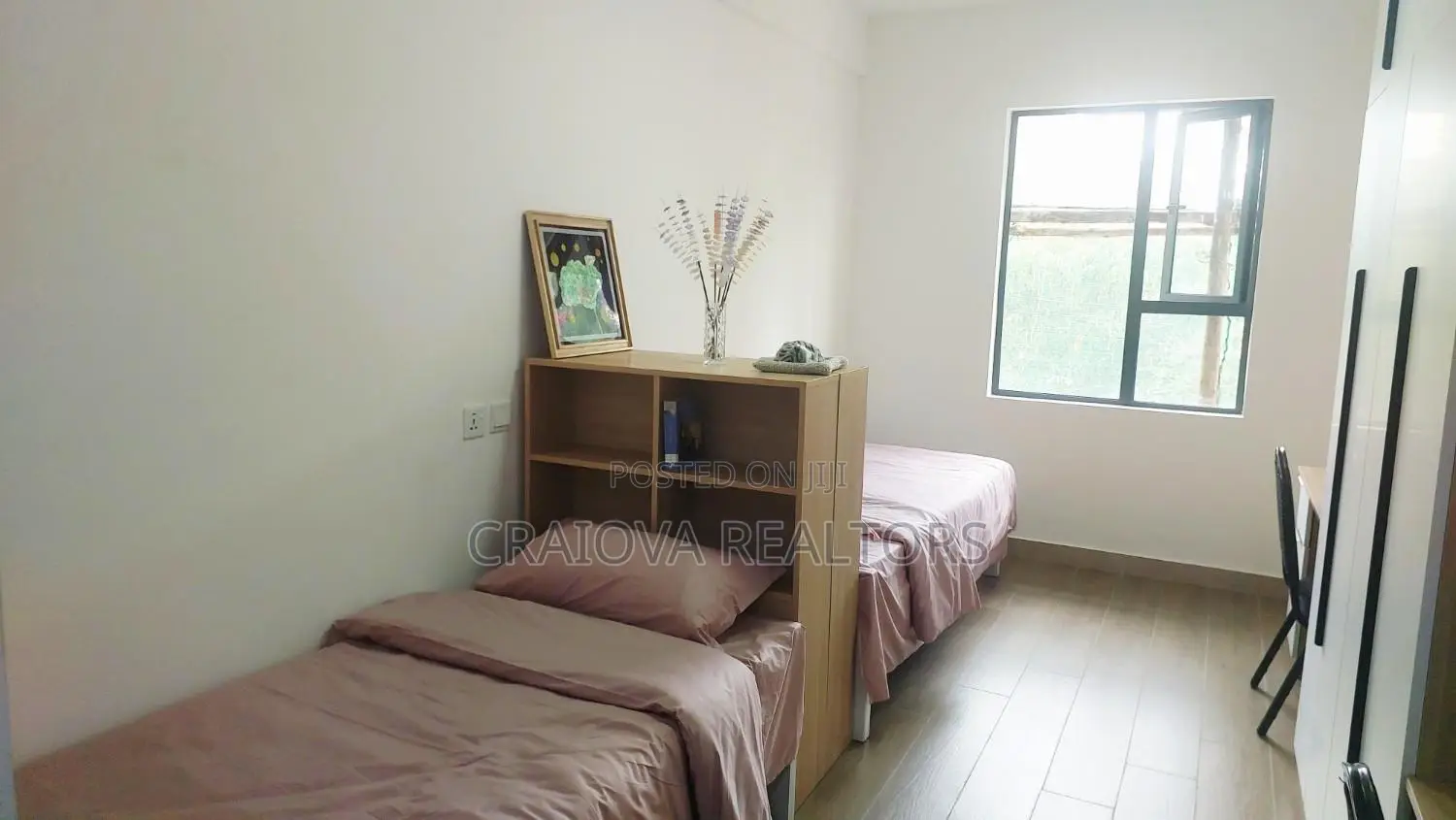 Furnished Studio Apartment in Gate B for sale in Gate B