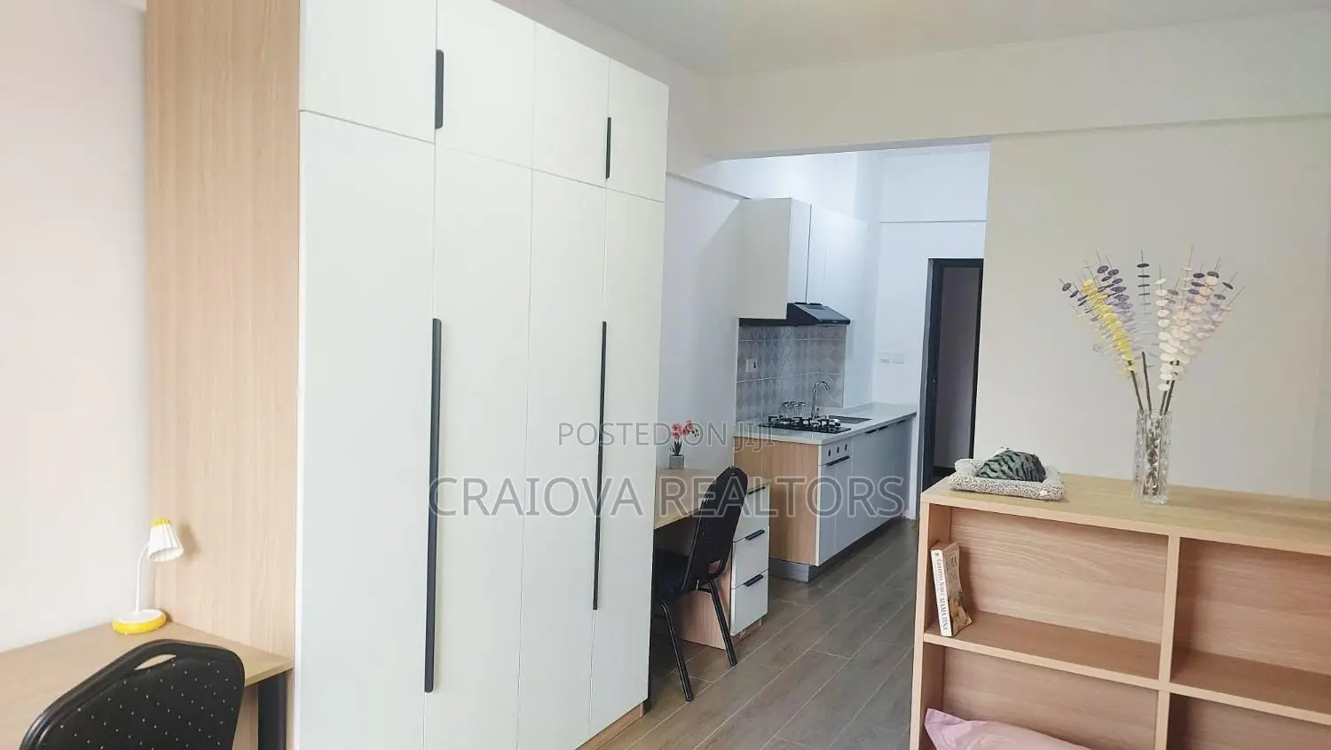 Furnished Studio Apartment in Gate B for sale in Gate B