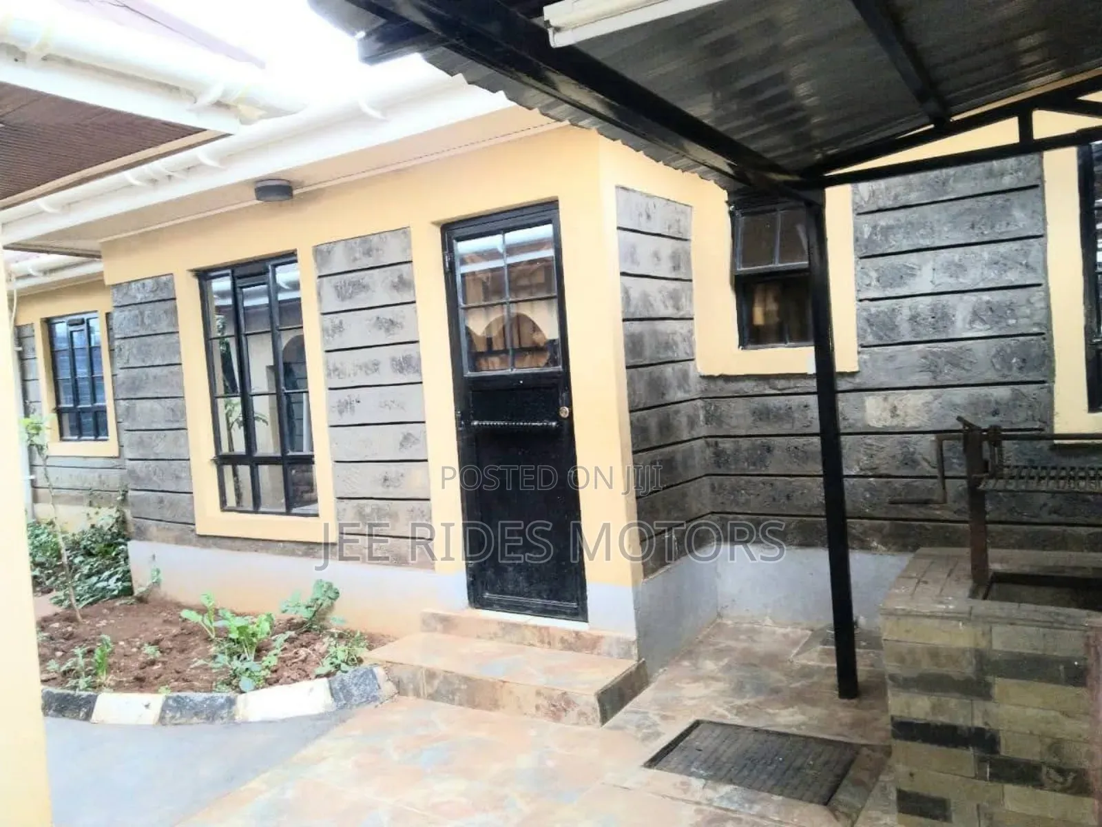 Furnished 5bdrm Maisonette in Golf View Estate, Nairobi Central in Nairobi Central