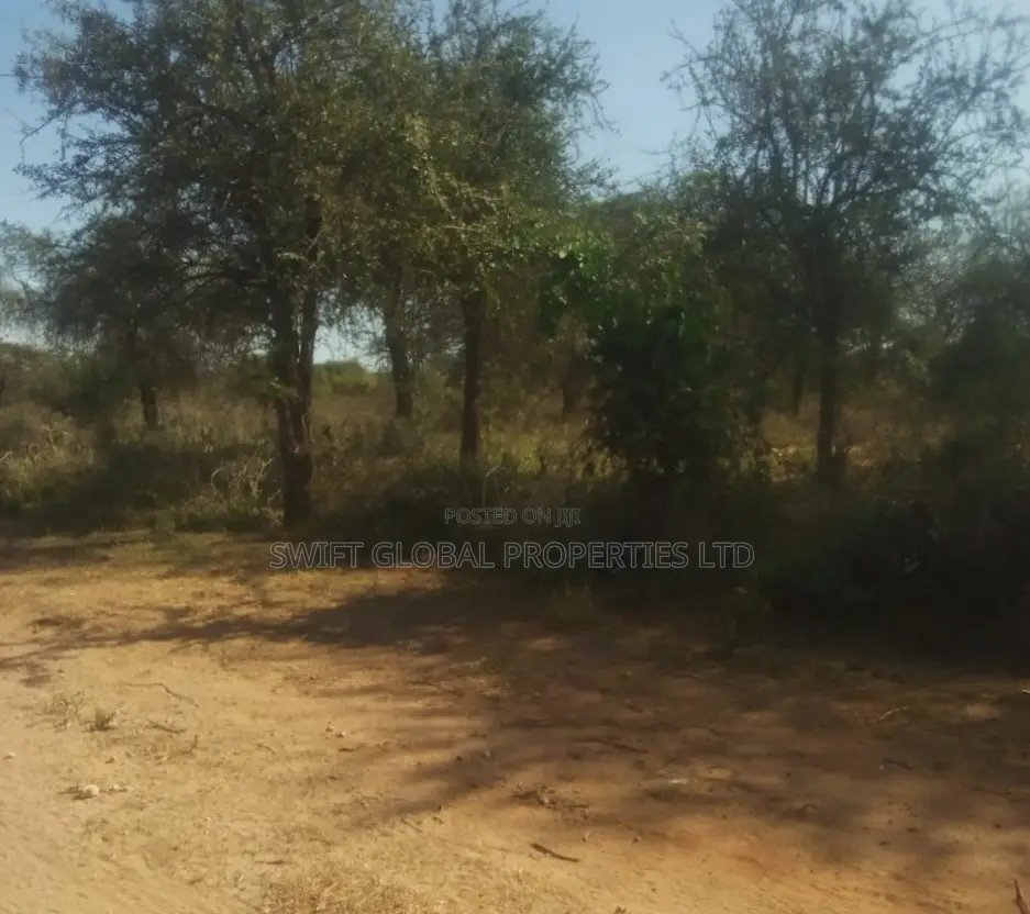 10 Acres Touching Mombasa Road in Makindu Ikoyo Is for Sale in Makindu
