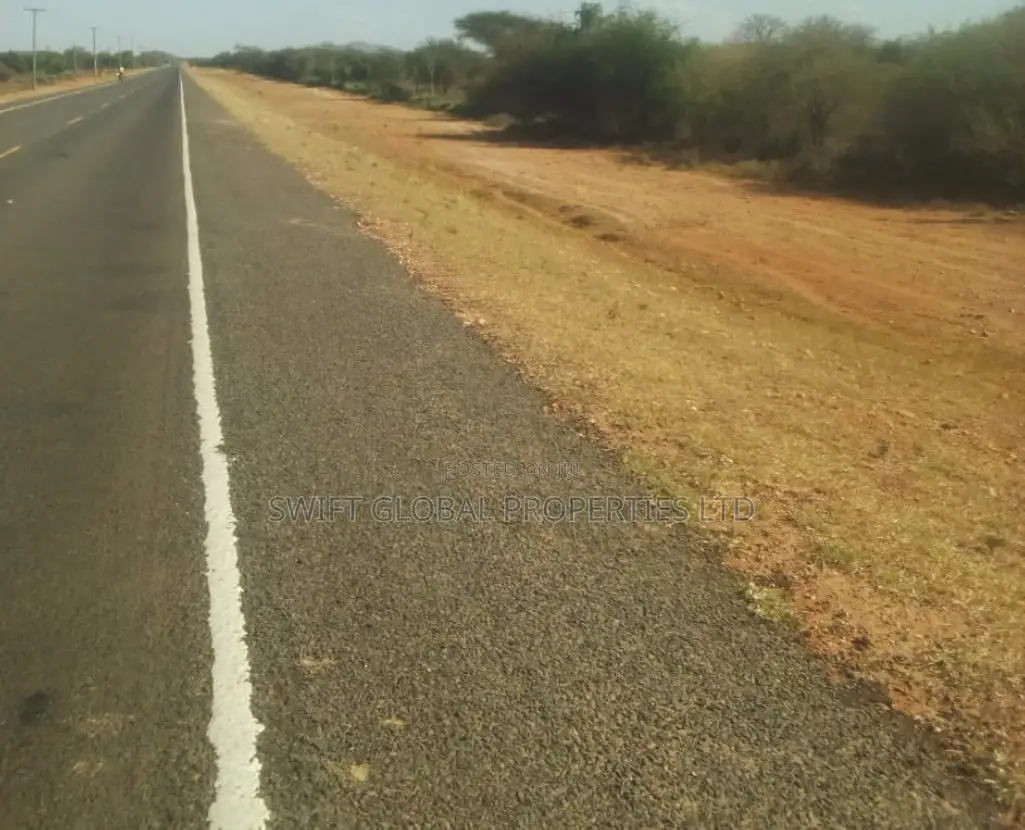5 Acres Land Touching Mombasa Road in Makindu Is for Sale in Makindu