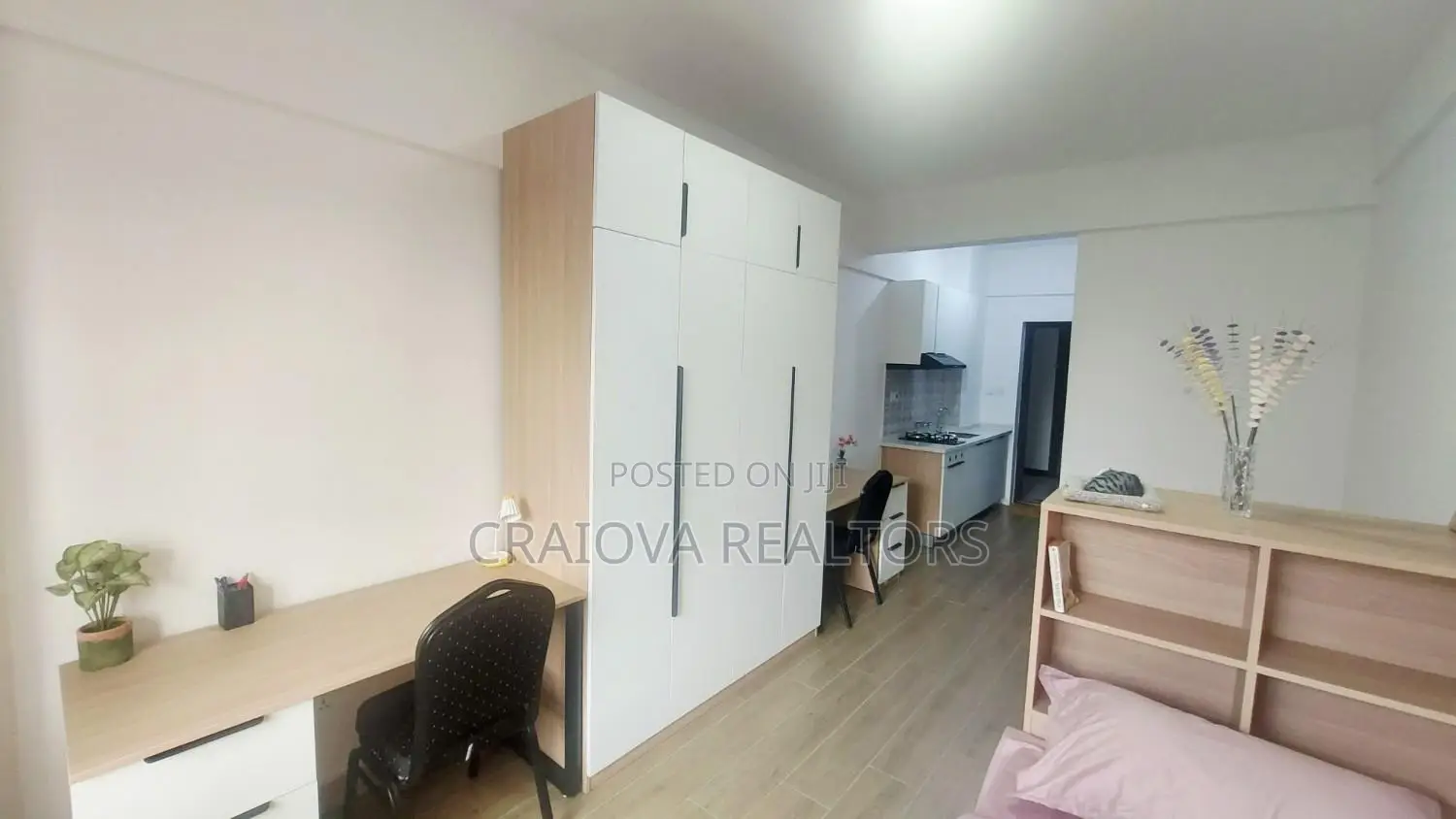 Furnished Studio Apartment in Gate B for sale in Gate B