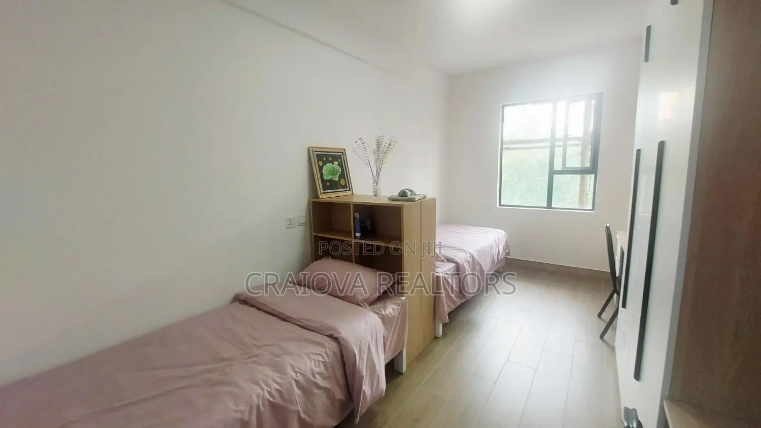 Furnished Studio Apartment in Gate B for sale in Gate B