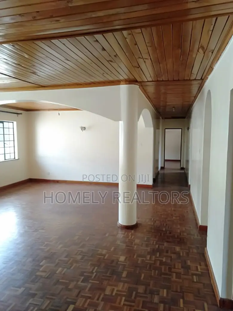 4bdrm Apartment in Gitanga Rd, Lavington for sale in Lavington