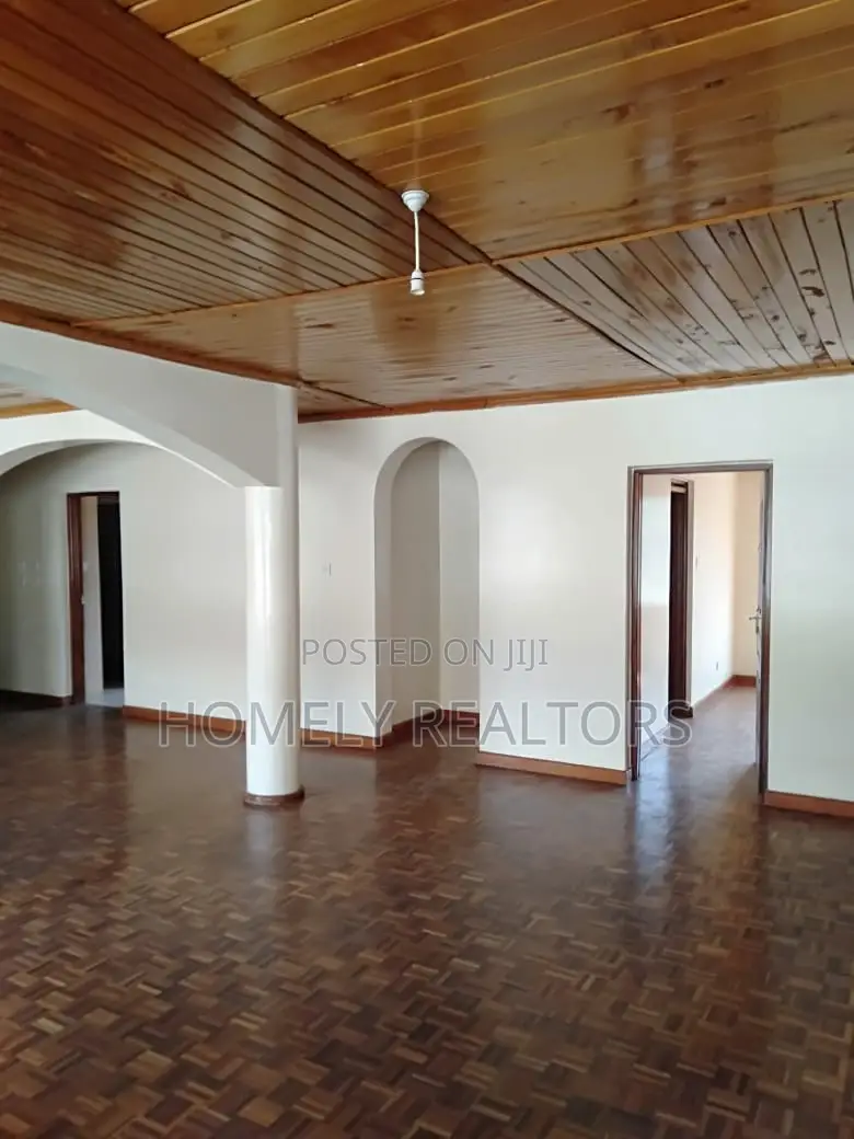 4bdrm Apartment in Gitanga Rd, Lavington for sale in Lavington