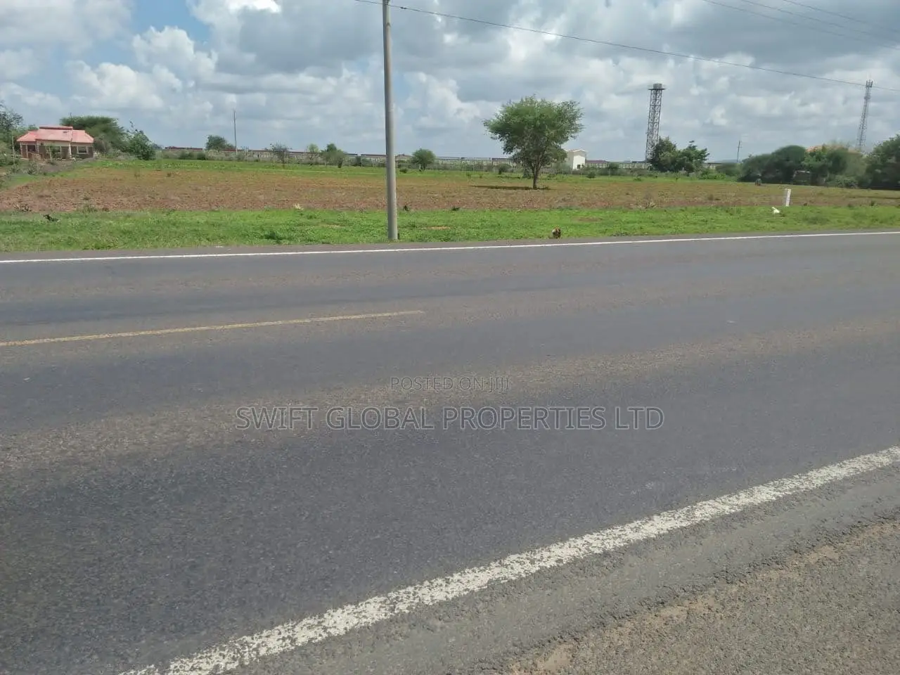 1,000 Acres Touching Mombasa Road in Emali Town Is for Sale in Emali/Mulala
