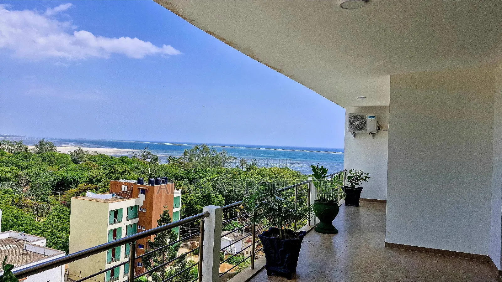 Furnished 6bdrm Penthouse to Let in Nyali Estate in Nyali