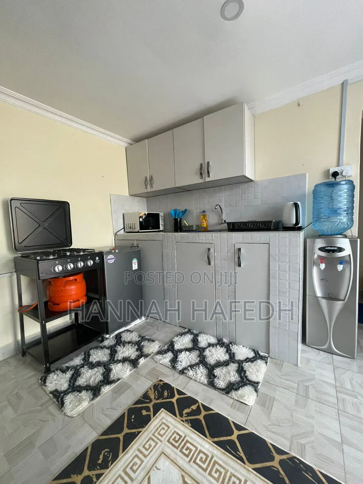Studio Airbnb in Kamakis Opposite Pallet Lounge in Kamakis