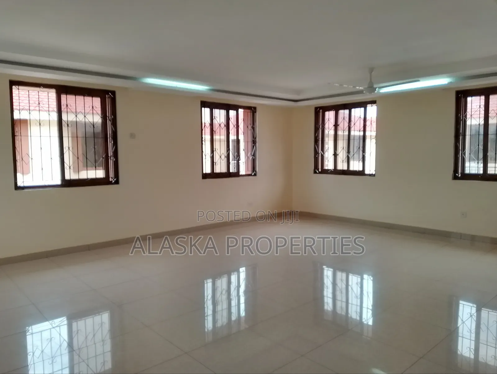 4bdrm Maisonette in Beach Road Estate, Nyali for rent in Nyali