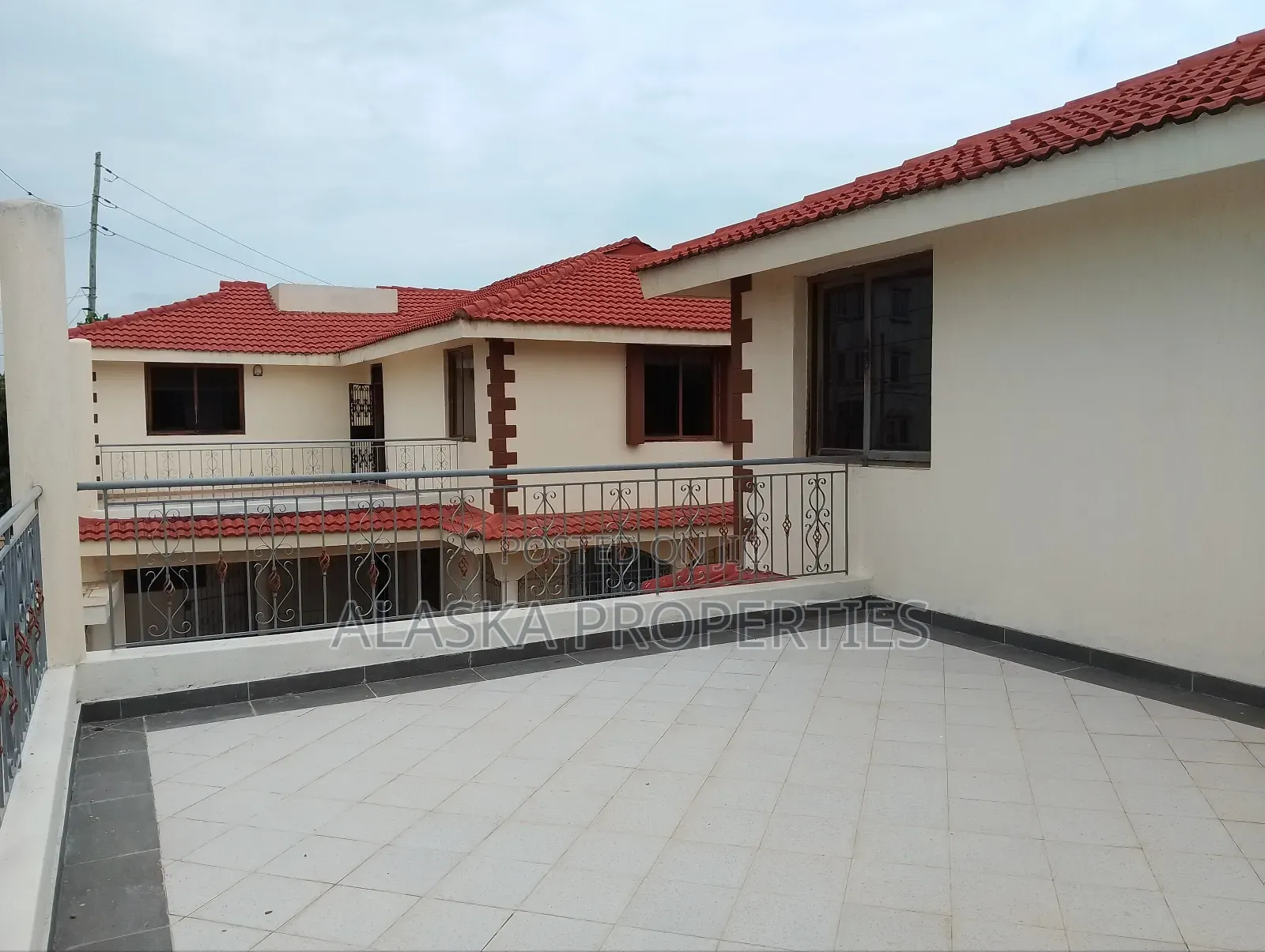 4bdrm Maisonette in Beach Road Estate, Nyali for rent in Nyali