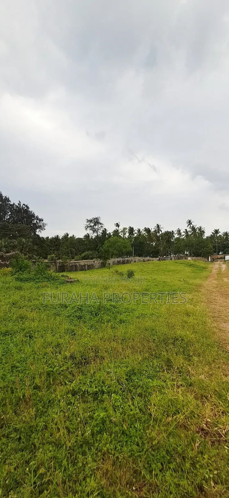 For Sale an Eighth Plot Kikambala in Kikambala