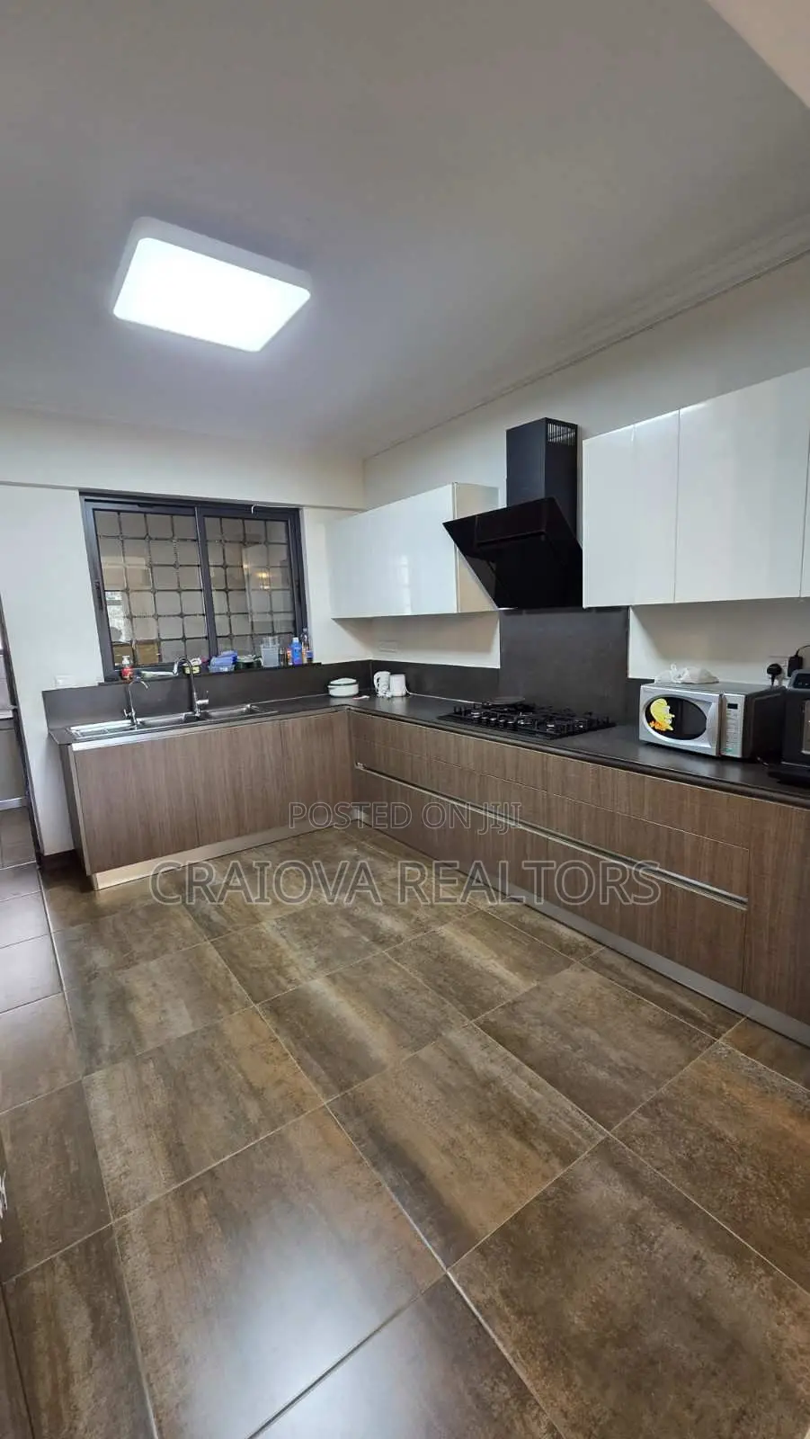3bdrm Apartment in Parklands/Highridge for sale in Parklands/Highridge