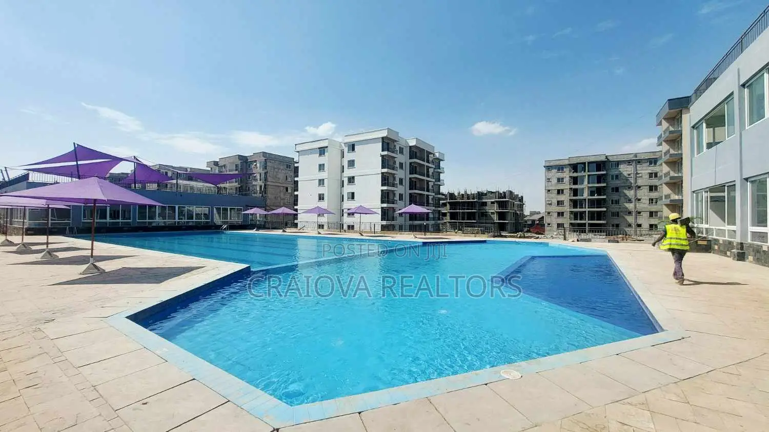 3bdrm Apartment in Gateway Mall Area for sale in Gateway Mall Area