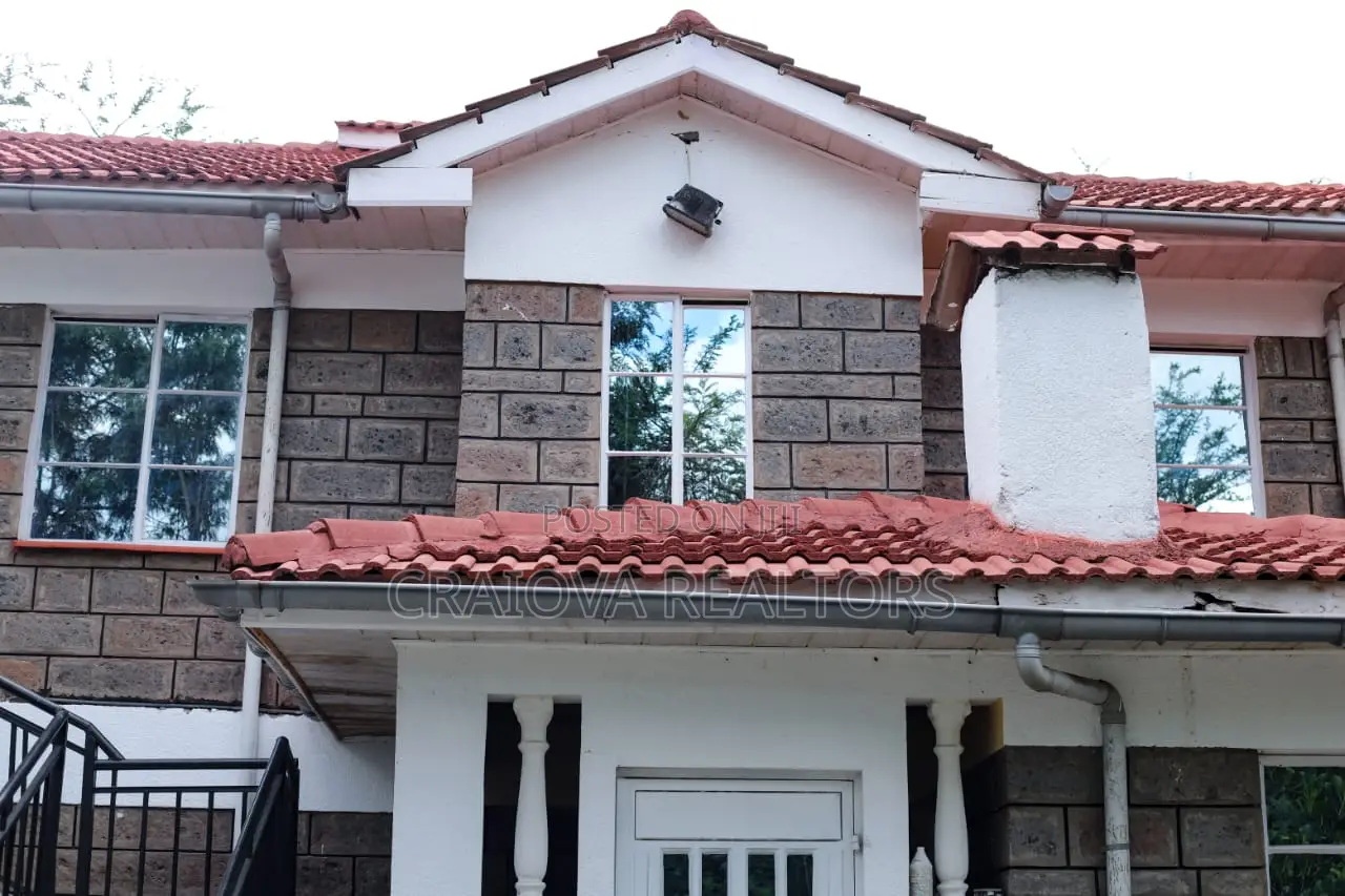 6bdrm Townhouse/Terrace in Rimpa for sale in Rimpa