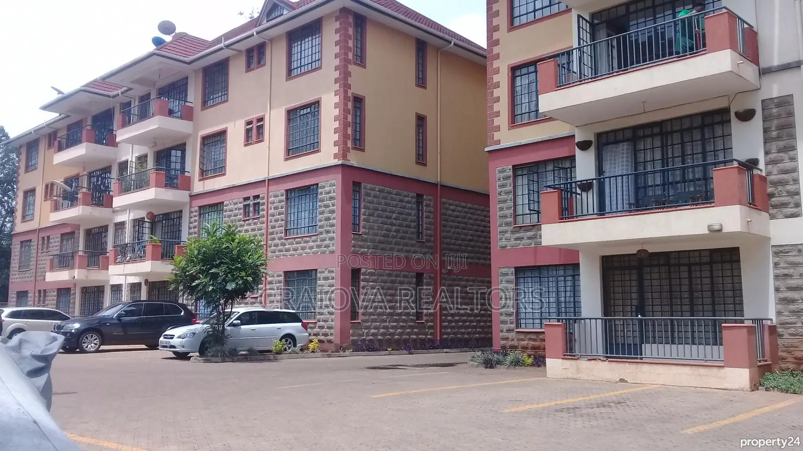 4bdrm Duplex in Lavington for sale in Lavington
