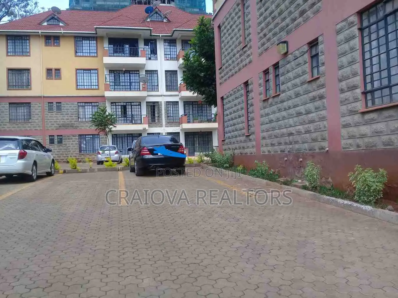 4bdrm Duplex in Lavington for sale in Lavington