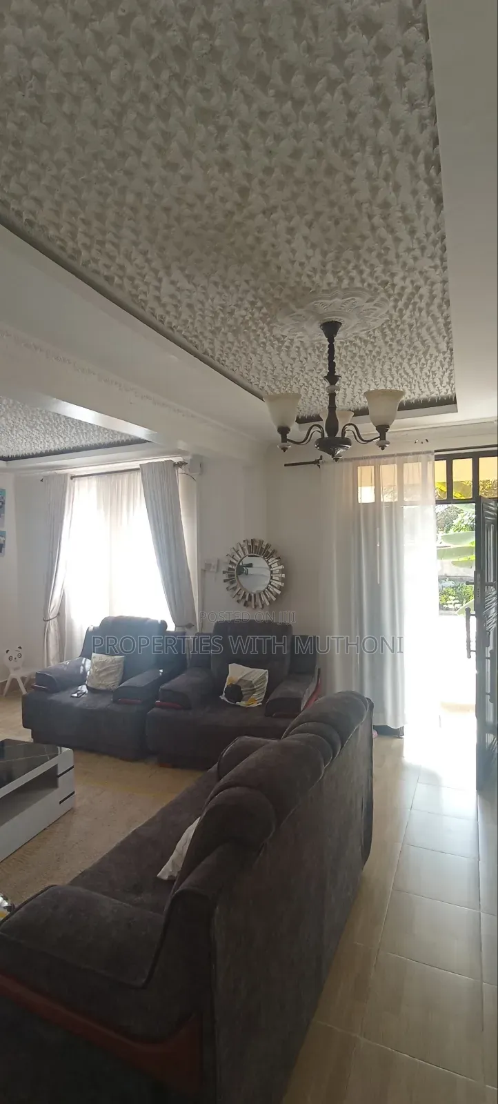 5bdrm Maisonette in Kandisi for sale in Kandisi