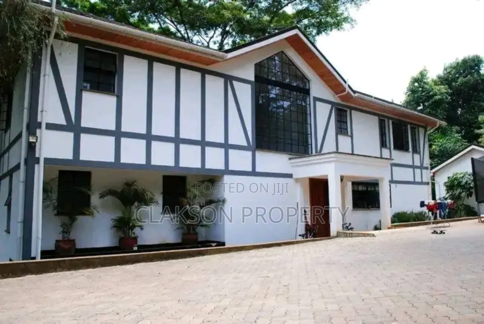 5bdrm Apartment in Rosslyn for rent in Rosslyn