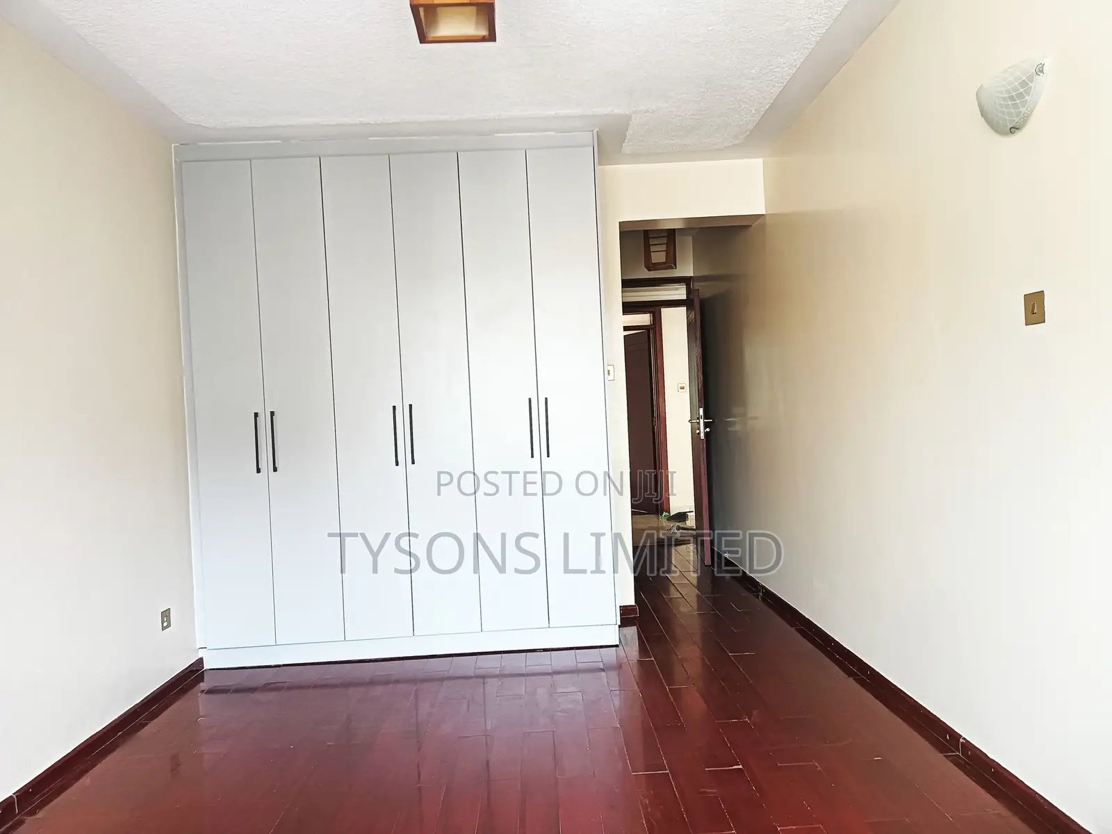 4bdrm Apartment in Lavington, Valley Arcade for sale in Valley Arcade