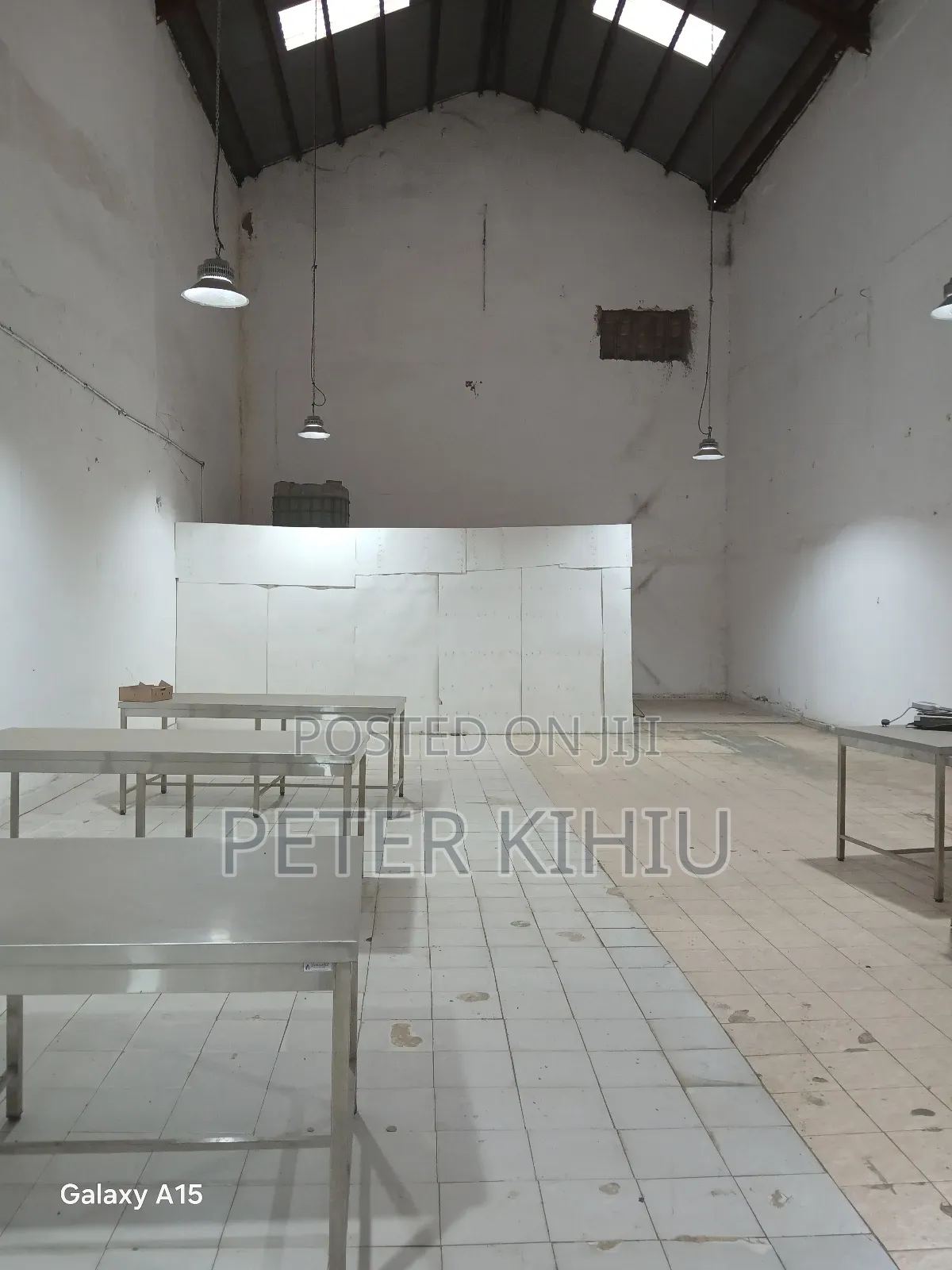 Godown to Let 6500sqft Off North Airport Rd in Industrial Area (Nairobi)