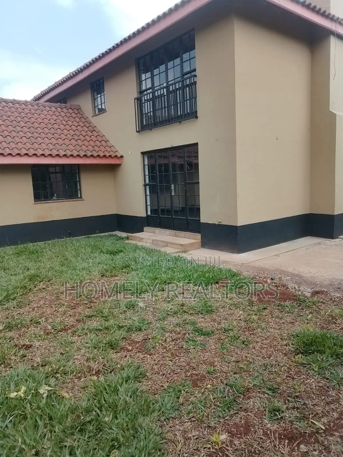 4bdrm Maisonette in Kerarapon Drive, for sale in Kerarapon