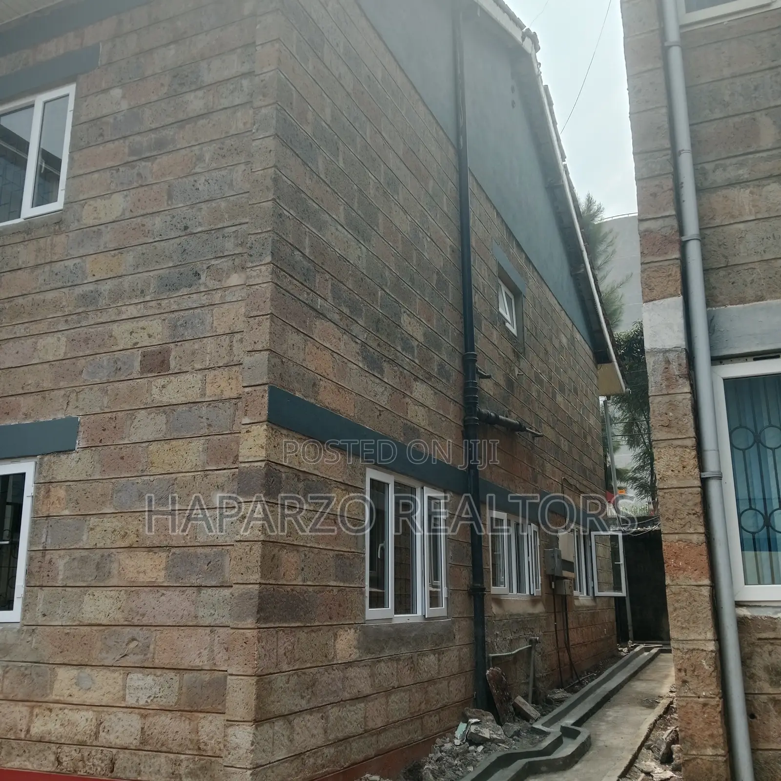 To Let: 4-Bedroom Commercial Maisonette Off Waiyaki Way, Westlands in Raphta Road Area