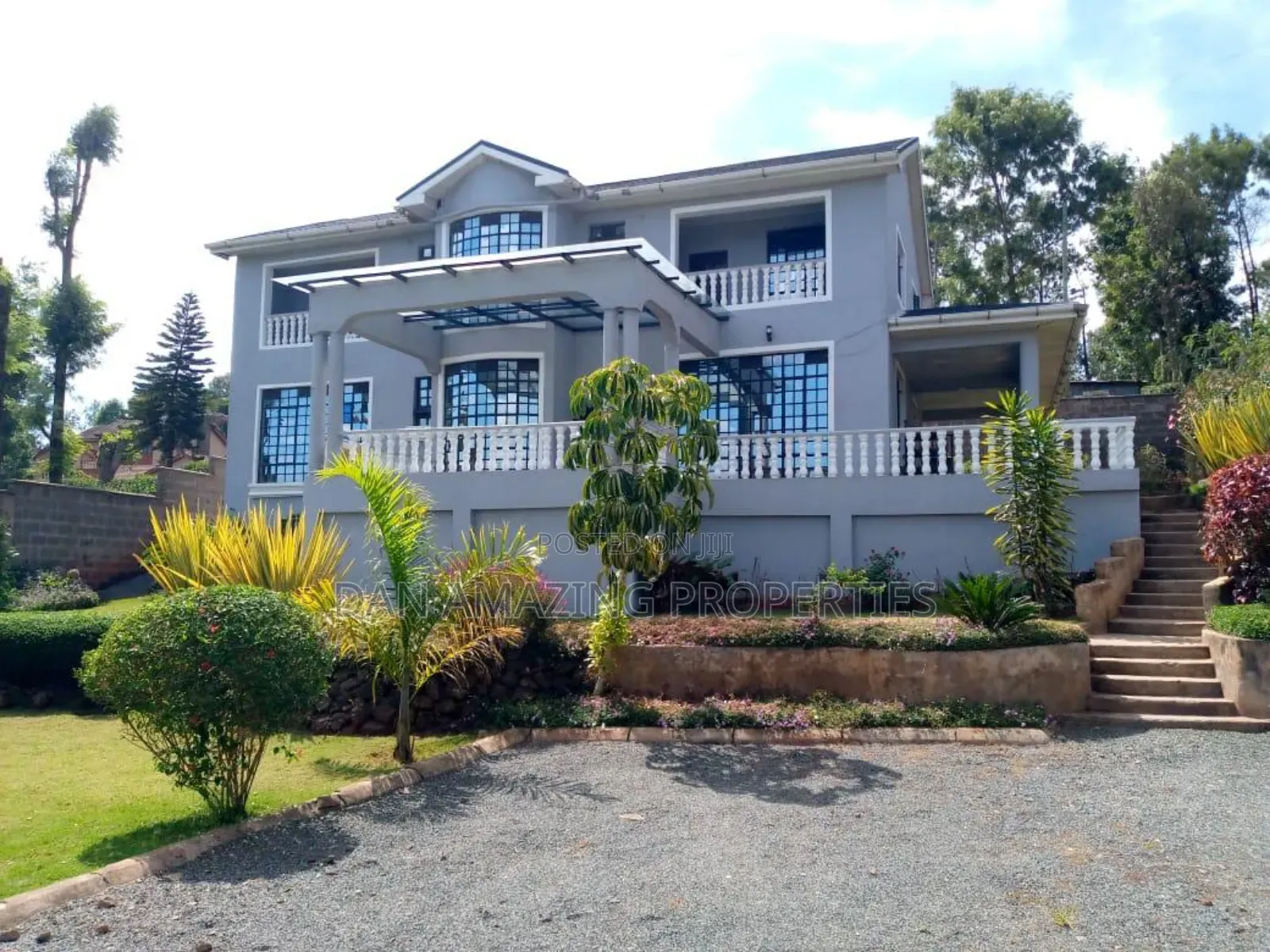 Spacious 5-Bedroom Maisonette on 1/4 Acre in Kerarapon for Sale in Kerarapon