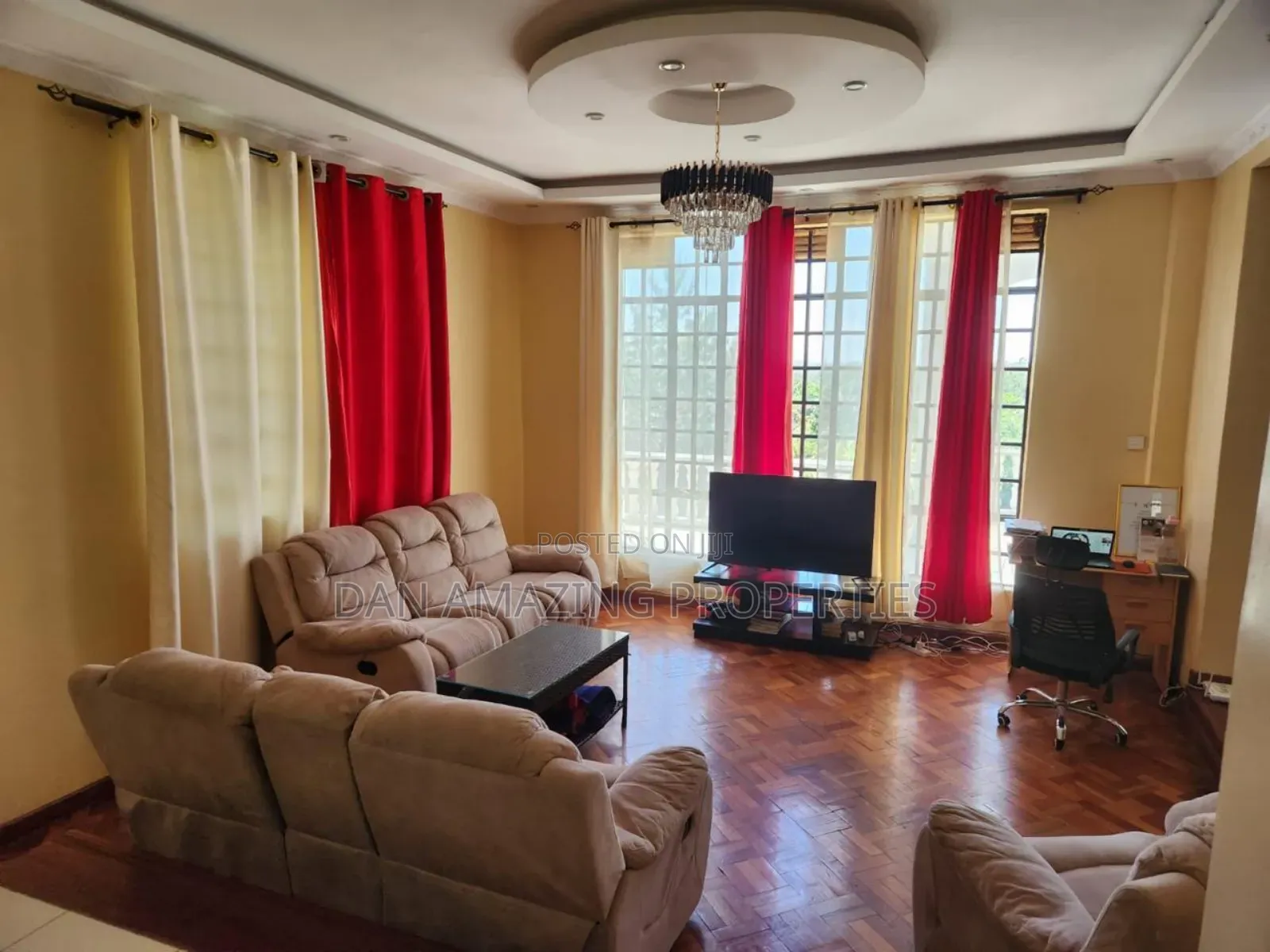 Spacious 5-Bedroom Maisonette on 1/4 Acre in Kerarapon for Sale in Kerarapon