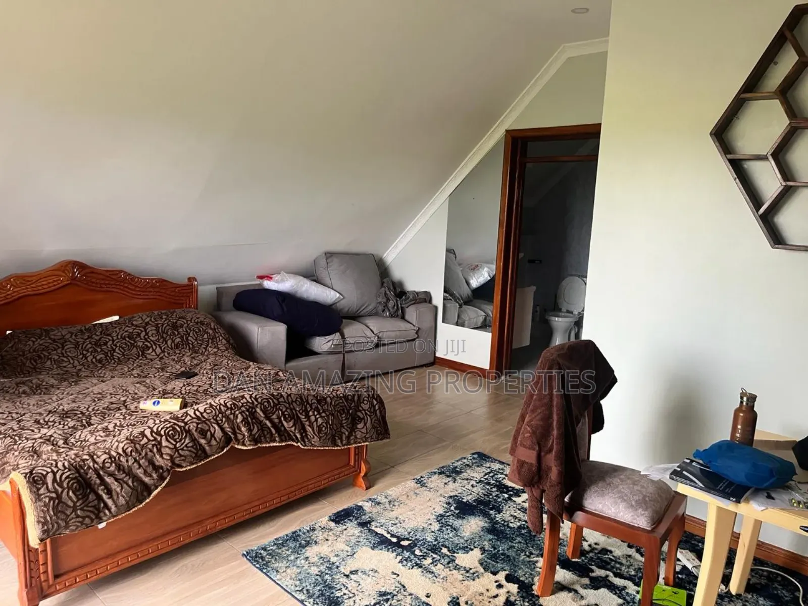 4bdrm Maisonette in Karen On 1/4 Acre, Kerarapon for sale in Kerarapon