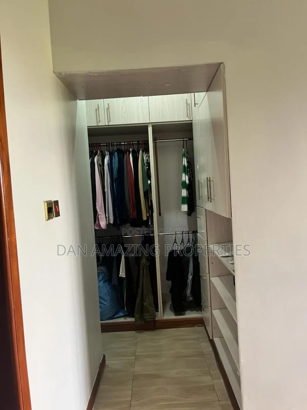4bdrm Maisonette in Karen On 1/4 Acre, Kerarapon for sale in Kerarapon