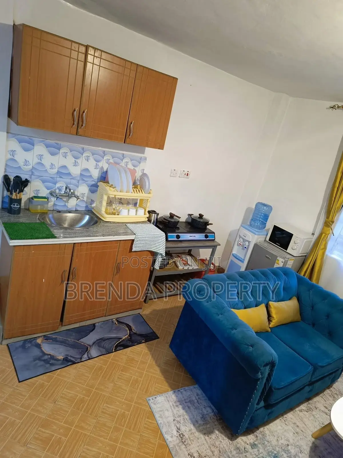 Clean, Cozy, Warm and Secure Studio Apartment Along TRM Drive Roysambu in Roysambu