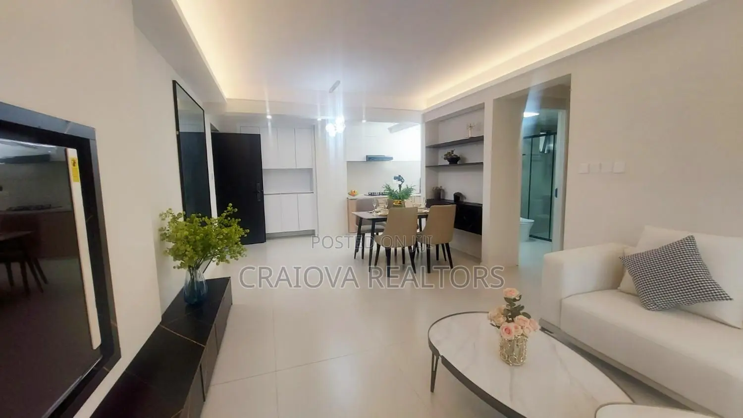 2bdrm Apartment in Lavington for sale in Lavington
