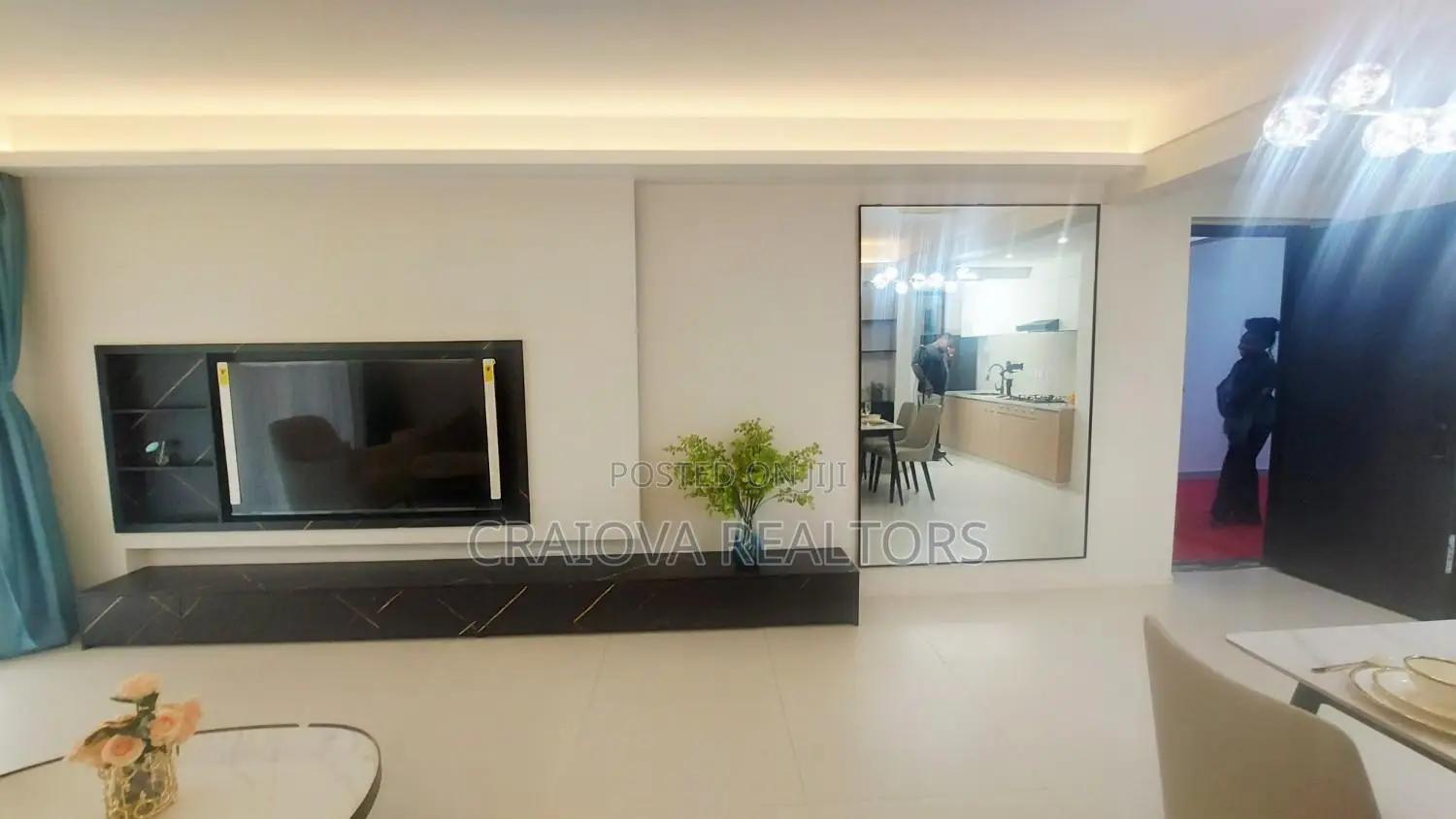 2bdrm Apartment in Lavington for sale in Lavington
