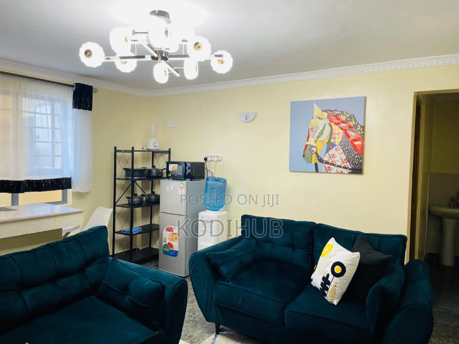 Modern 1-Bedroom Airbnb in Kamakis – Short Long Stays in Kamakis