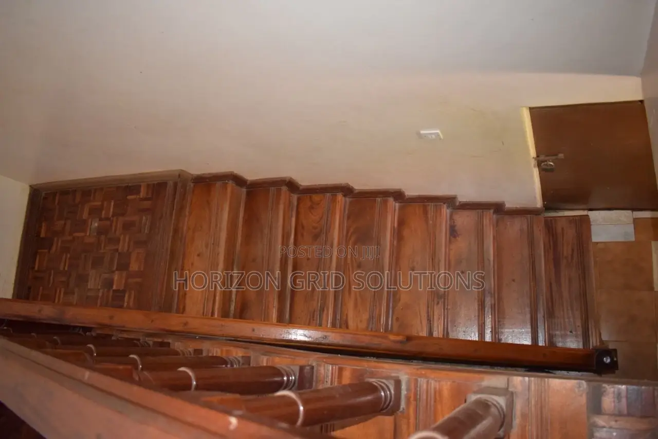 5bdrm Mansion in Garden City, Thome for sale in Thome