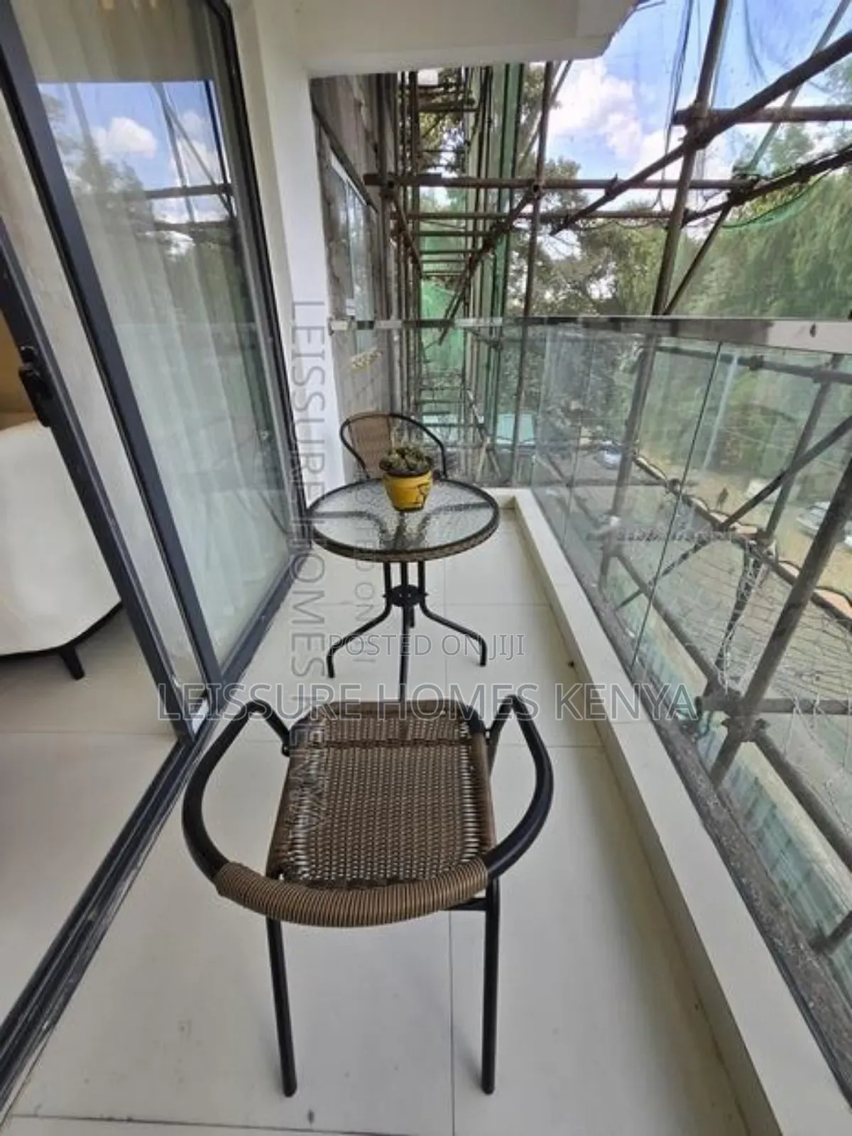 2bdrm Apartment in Lavington for sale in Lavington