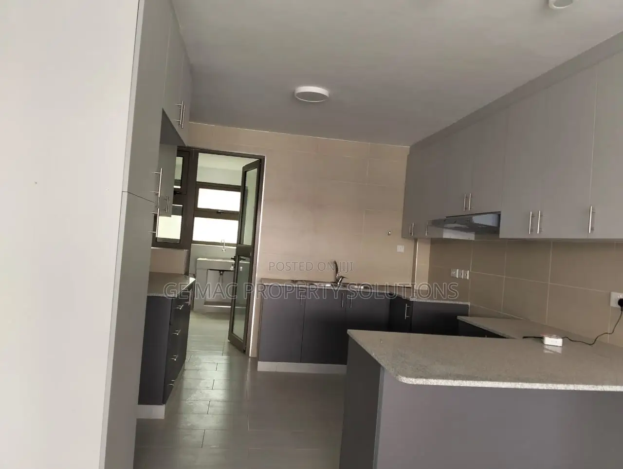3bdrm Apartment in Muthangari, Maziwa for rent in Maziwa