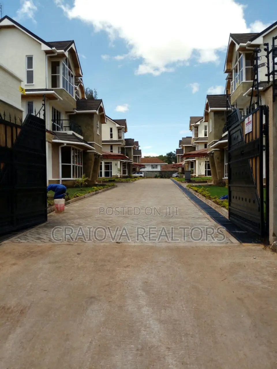 5bdrm Villa in Lavington for sale in Lavington