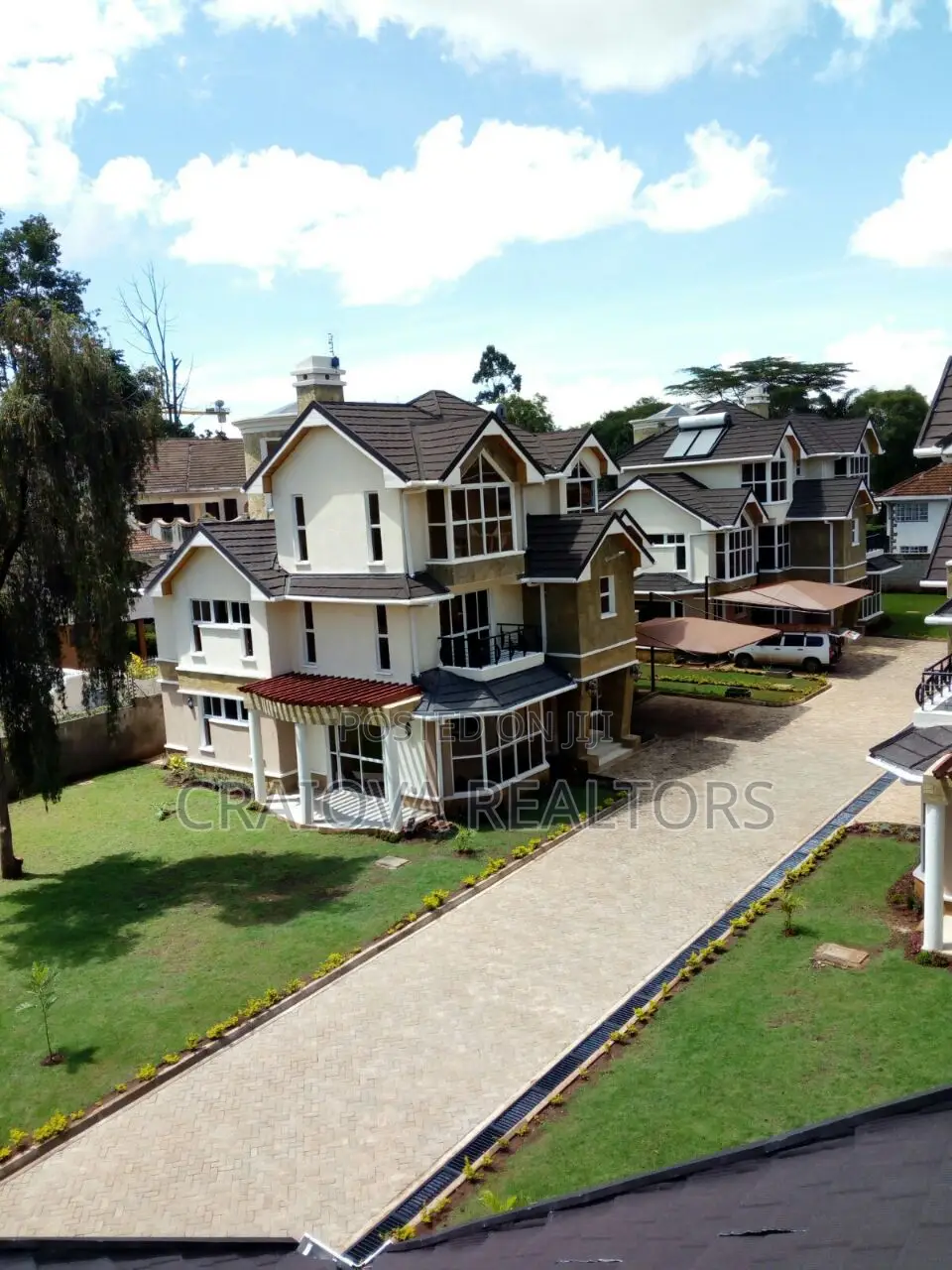 5bdrm Villa in Lavington for sale in Lavington