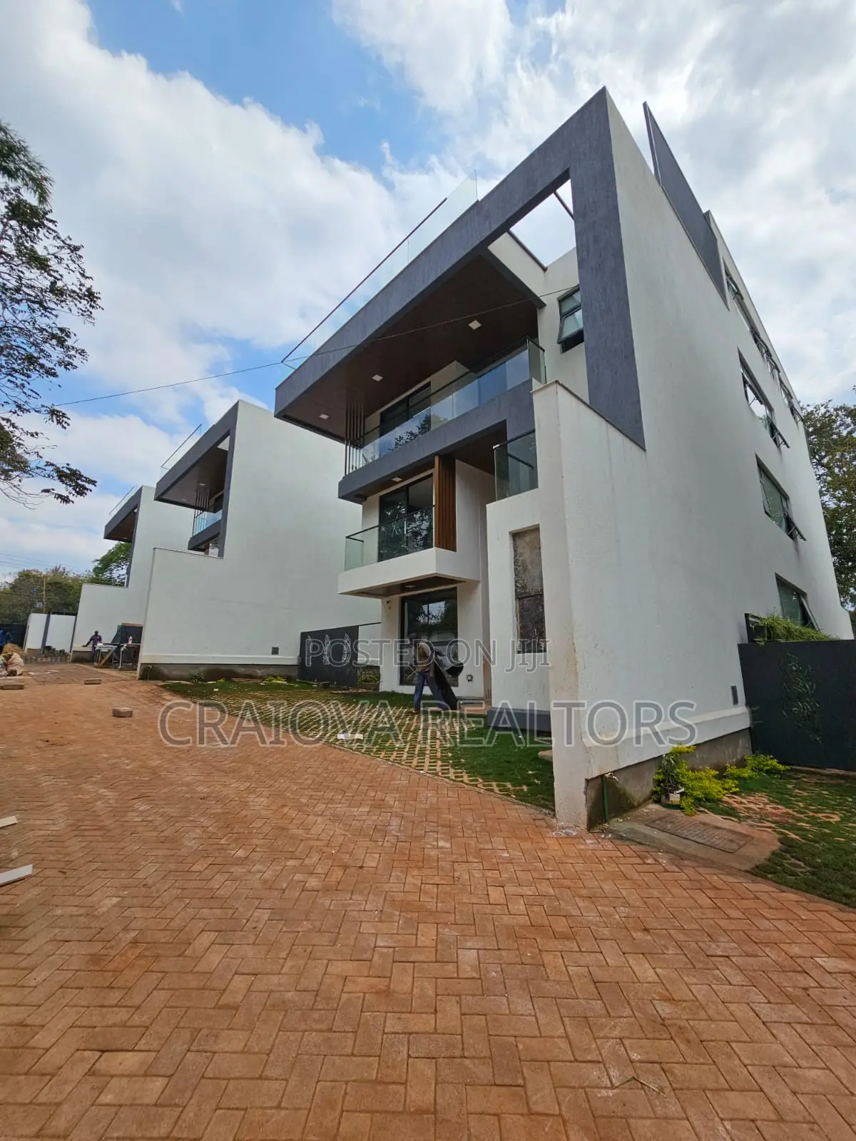 5bdrm Villa in Lavington for sale in Lavington
