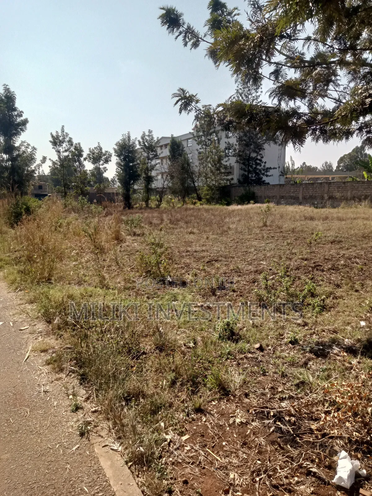  Kenol Quarter Plot on Tarmac – Perfect for Commercial Use! in Kimorori/Wempa