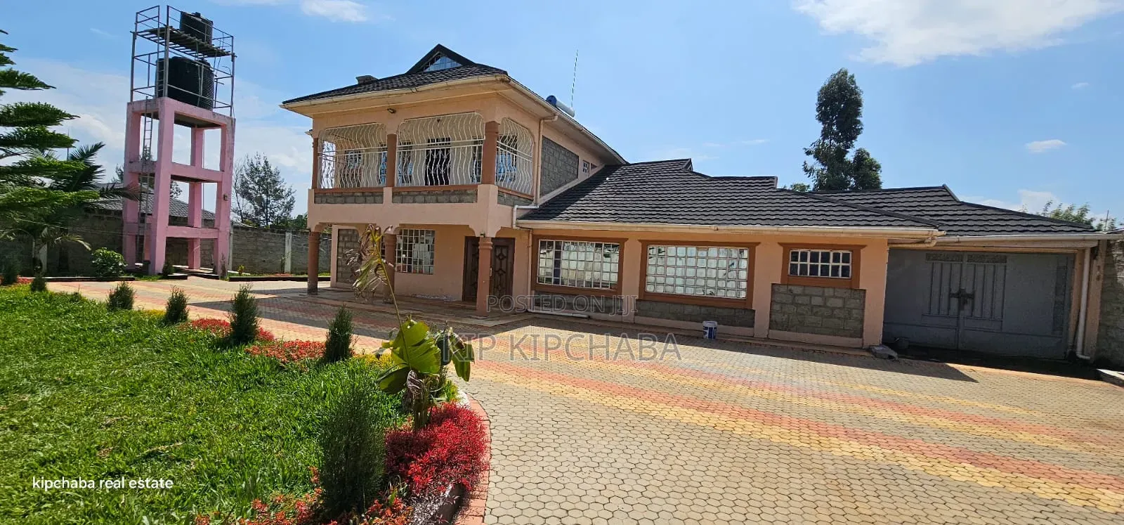 Furnished 5bdrm Mansion in Racecours, Elgon View for sale in Elgon View