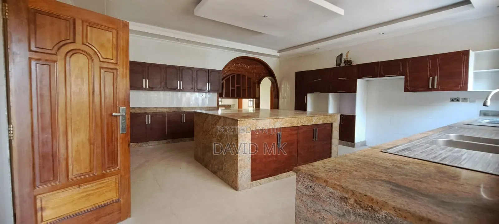 6bdrm House in Ridgeways, Rosslyn for sale in Rosslyn