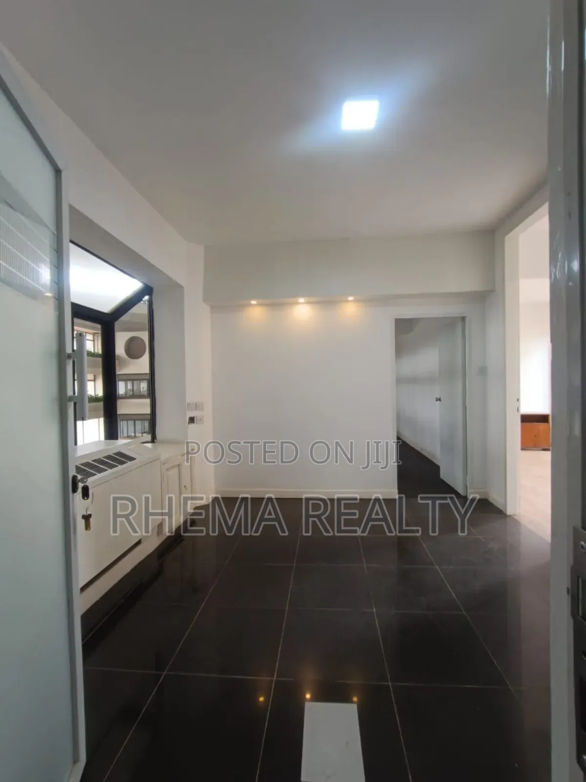 016/001/Rre Office To Lease in Westlands
