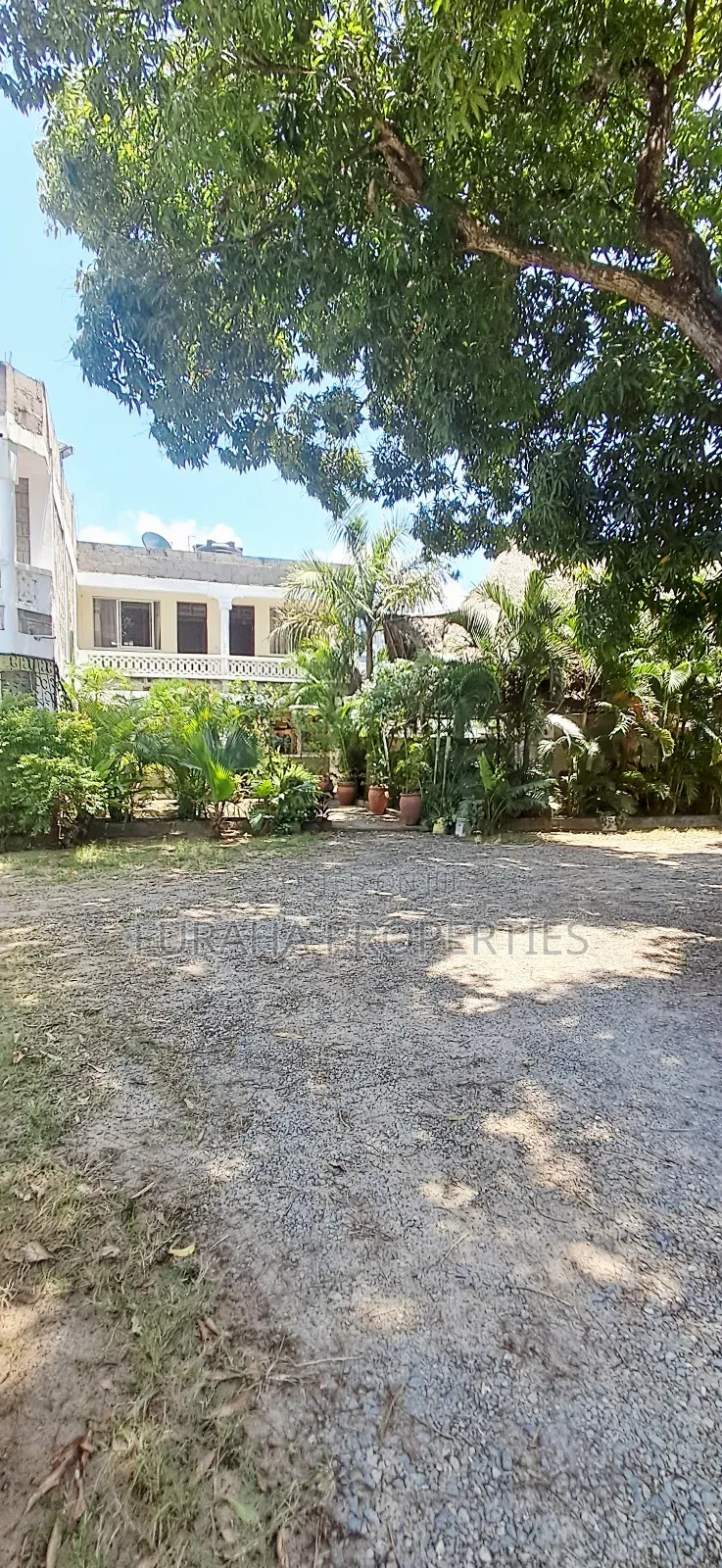 For Sale 9 Rooms Resort Mtwapa in Mtwapa