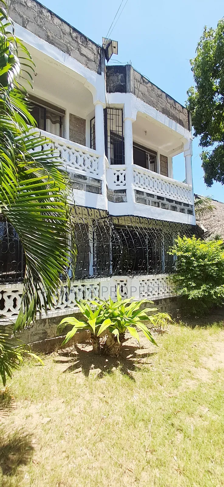 For Sale 9 Rooms Resort Mtwapa in Mtwapa