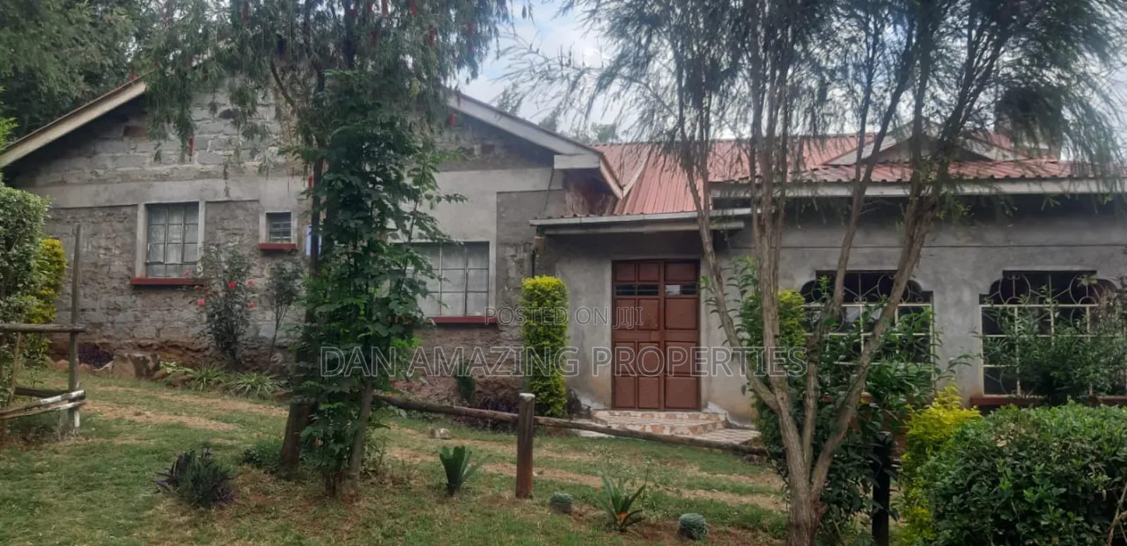 4bdrm Bungalow in Ndeiya On 1.25 Acres, Kikuyu for sale in Kikuyu