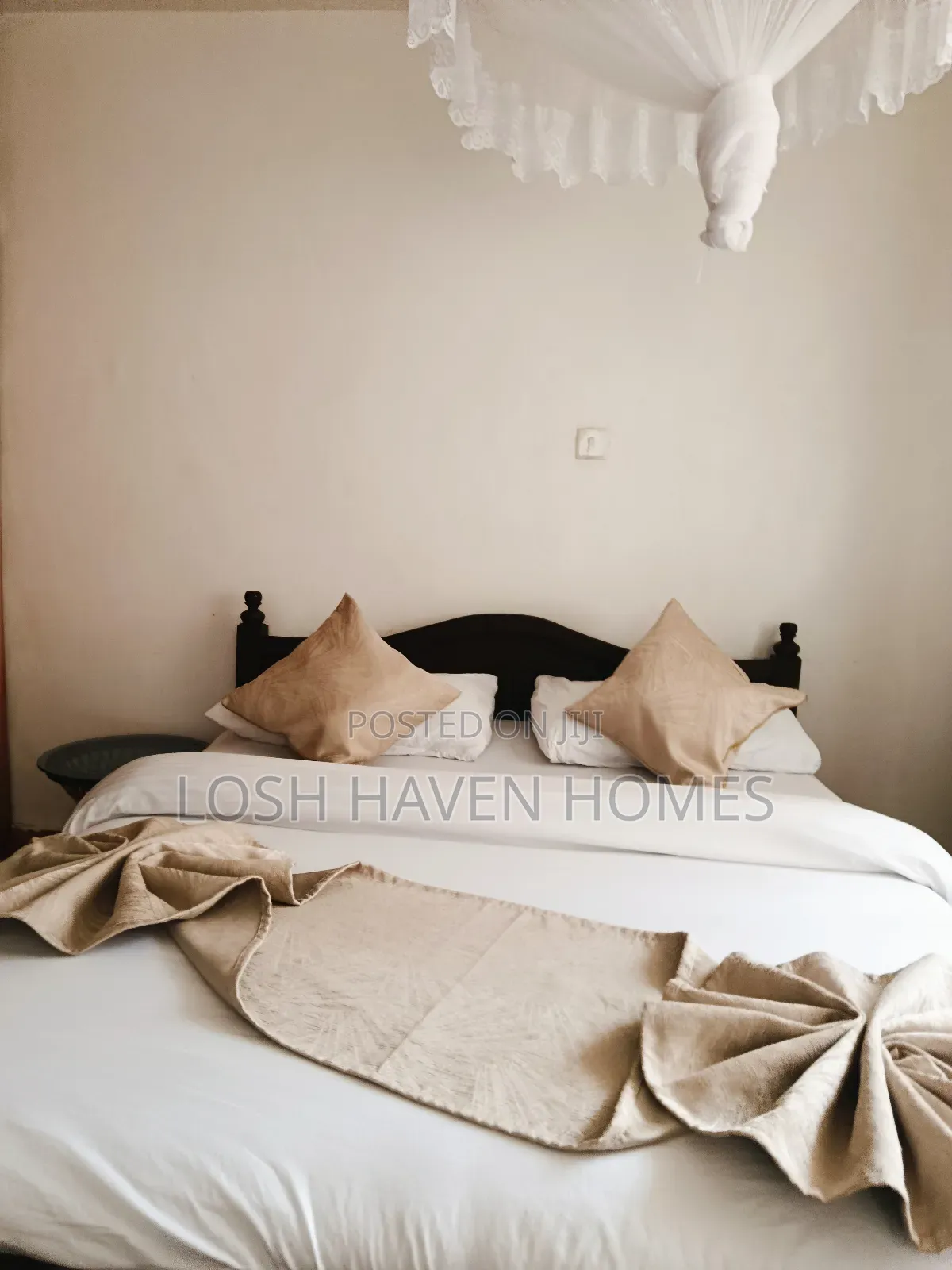 The Amber Studio Airbnb in Nairobi Along Thika Road Roysambu in Roysambu